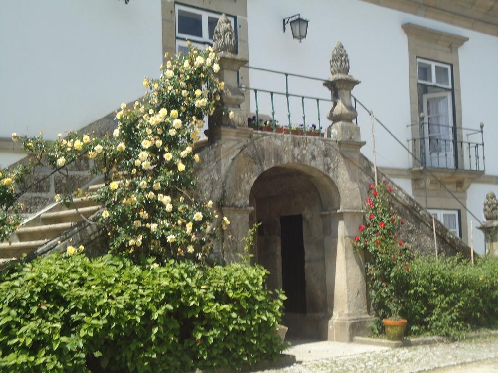 Casa Dos Pombais Bed & Breakfast Guimarães Dış mekan fotoğraf